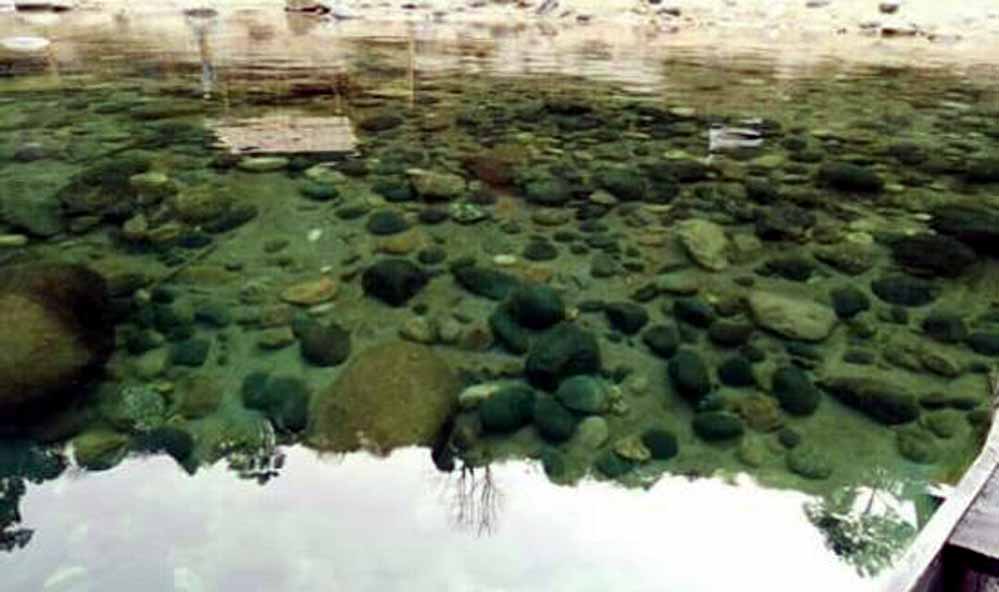 DAWKI: Where Boats Float on Air and Rivers Speak to the Sky